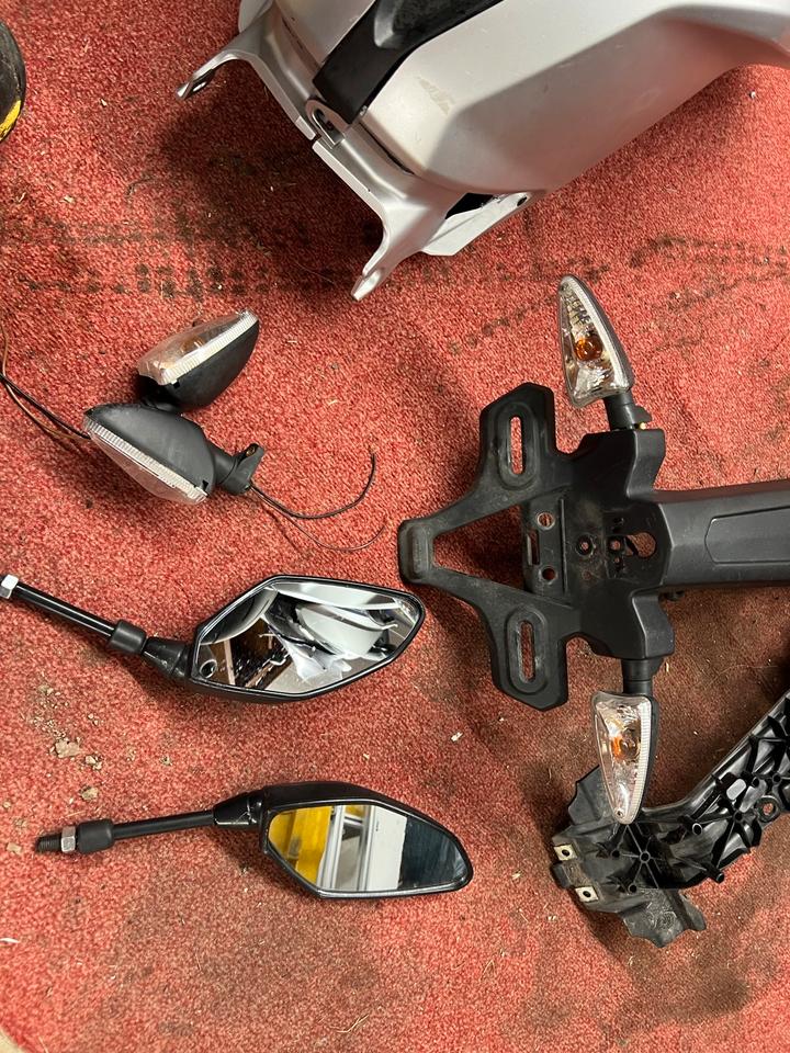 Yamaha MT 125 Verkleidung Spiegel Blinker 69€