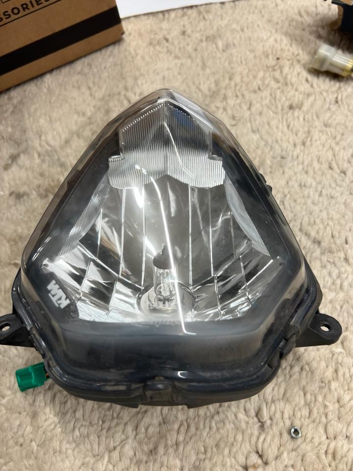 Ktm Duke 125 Scheinwerfer Lampe 110€
