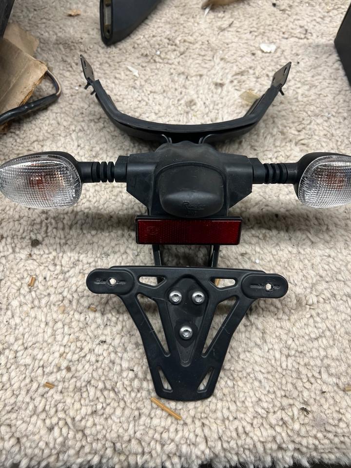 Triumph Daytona 675 kennzeichnen Halter Blinker 70€ zusammen