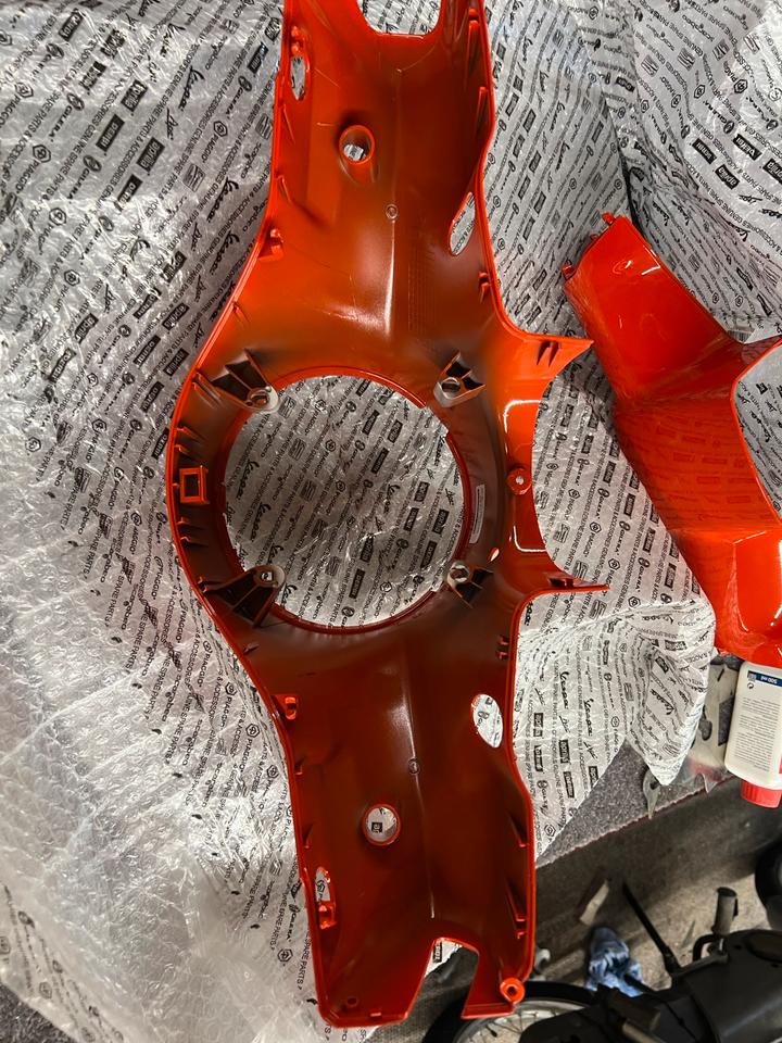 Vespa GTS 125 E5 Super 1B011175000A11Sport-Super Tech Verkleidung