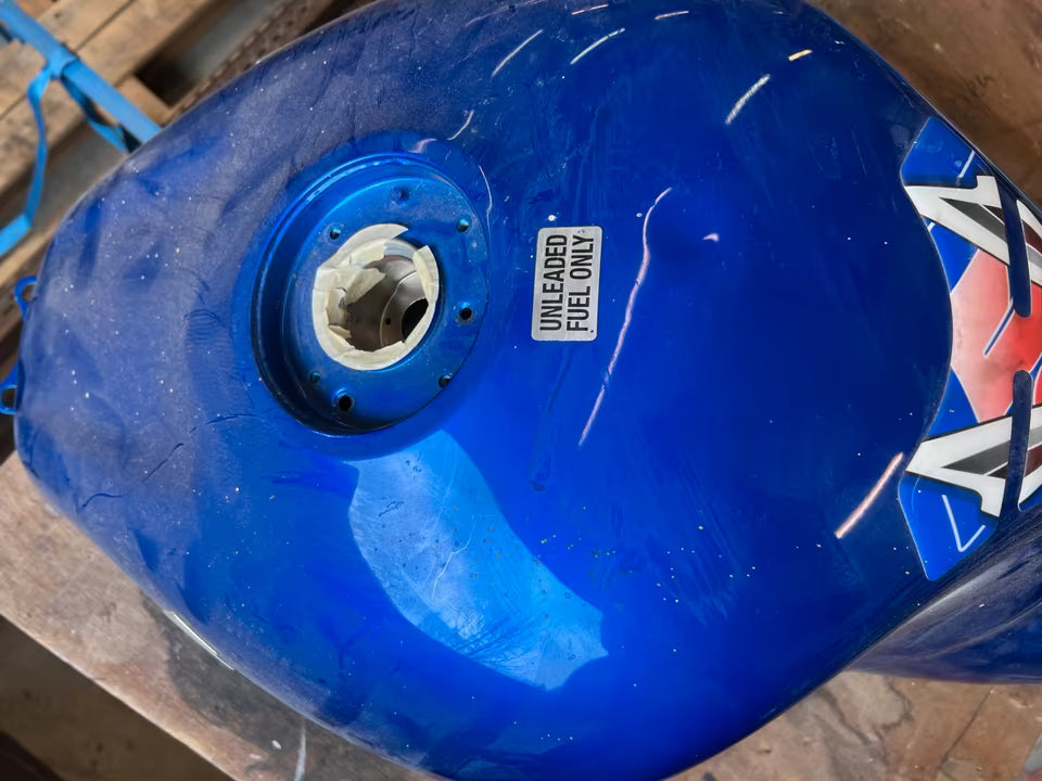 Réservoir Suzuki GSXR 1300 – d'occasion