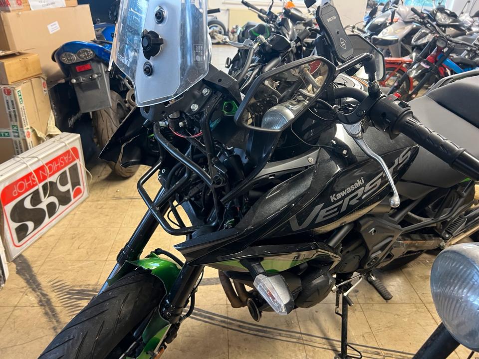 Kawasaki versys 650 2024 Unfall 3000€