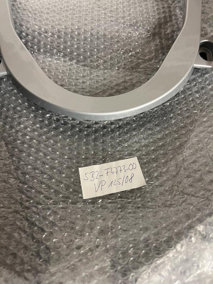 Yamaha x City 125 VP 125 Haltebügel 5B2-F4773-00 neu