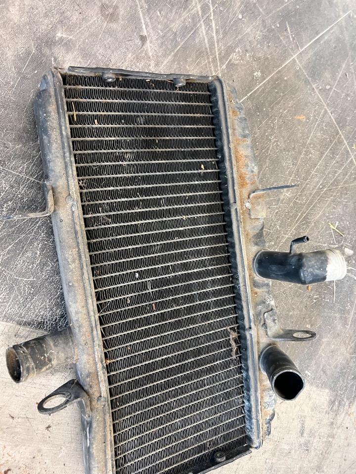 Suzuki GT 750 Wasserkühler 60€