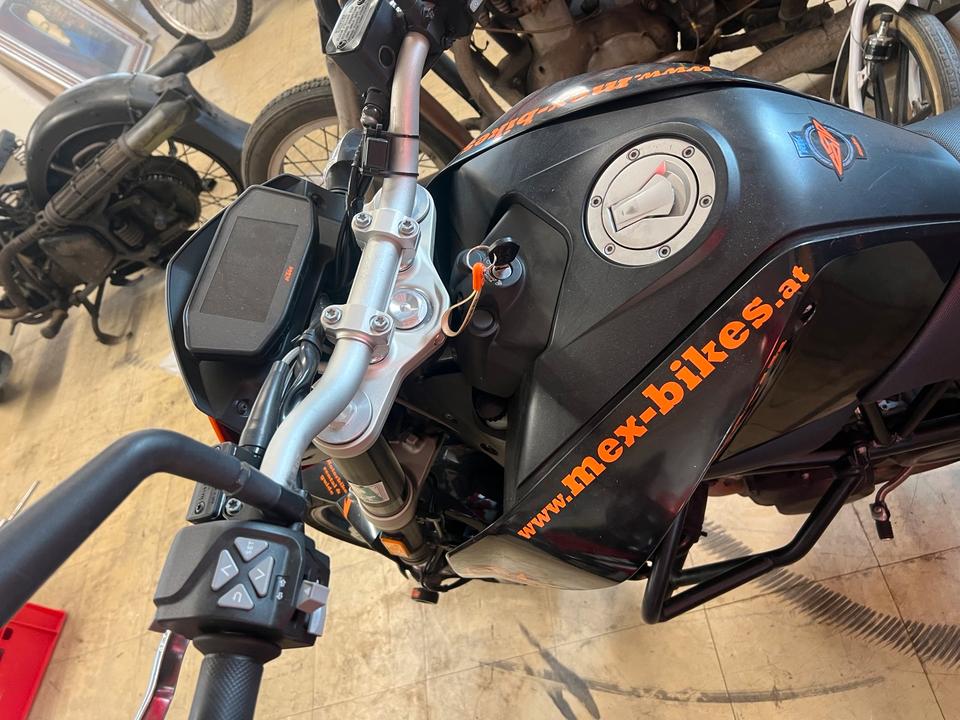 Ktm Duke 690 in Teilen zu verkaufen