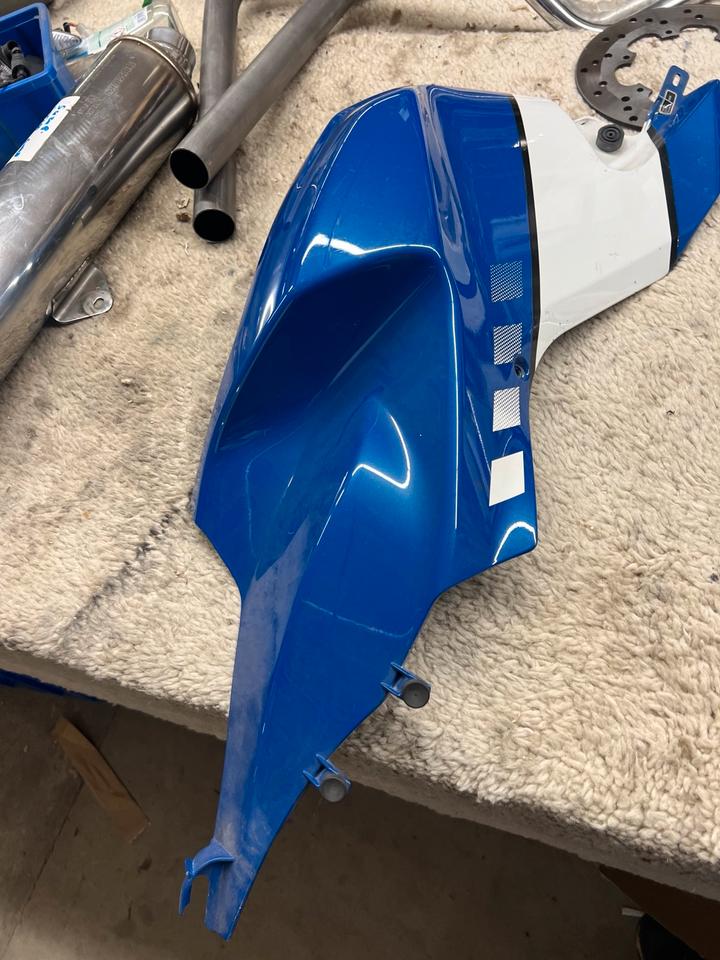 BMW k1200 s Seitenverkleidung links