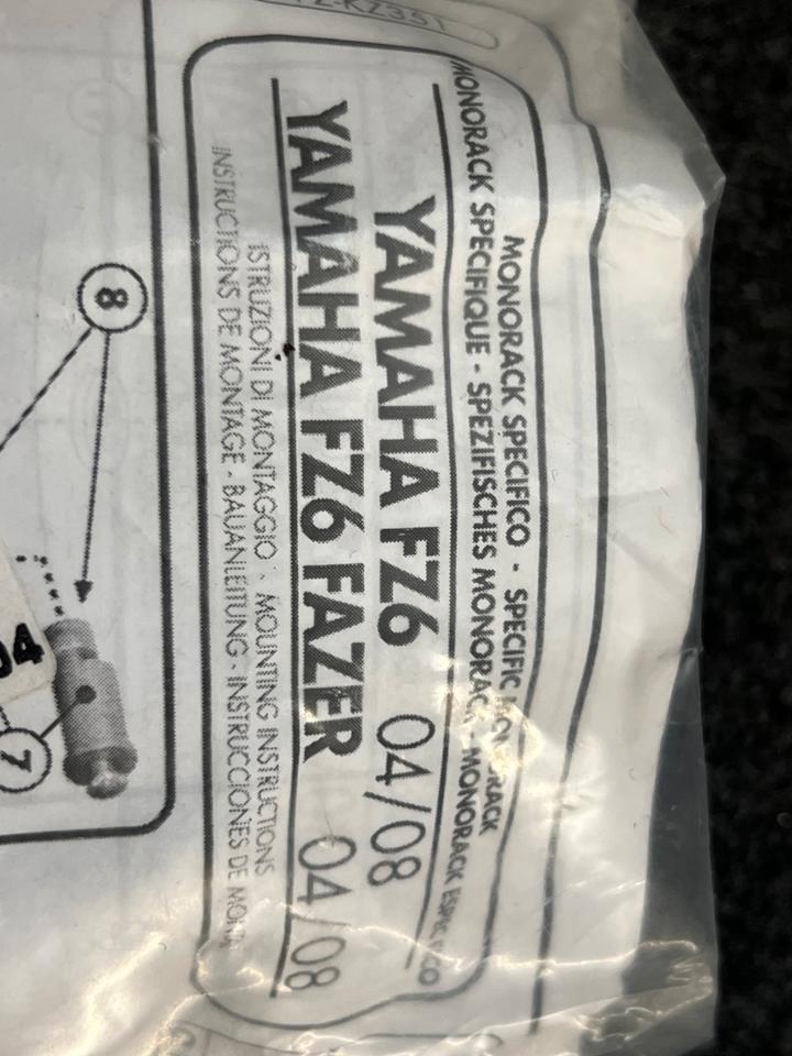 Yamaha Fz 6 montagekit für topcase givi 351KIT neu 50€