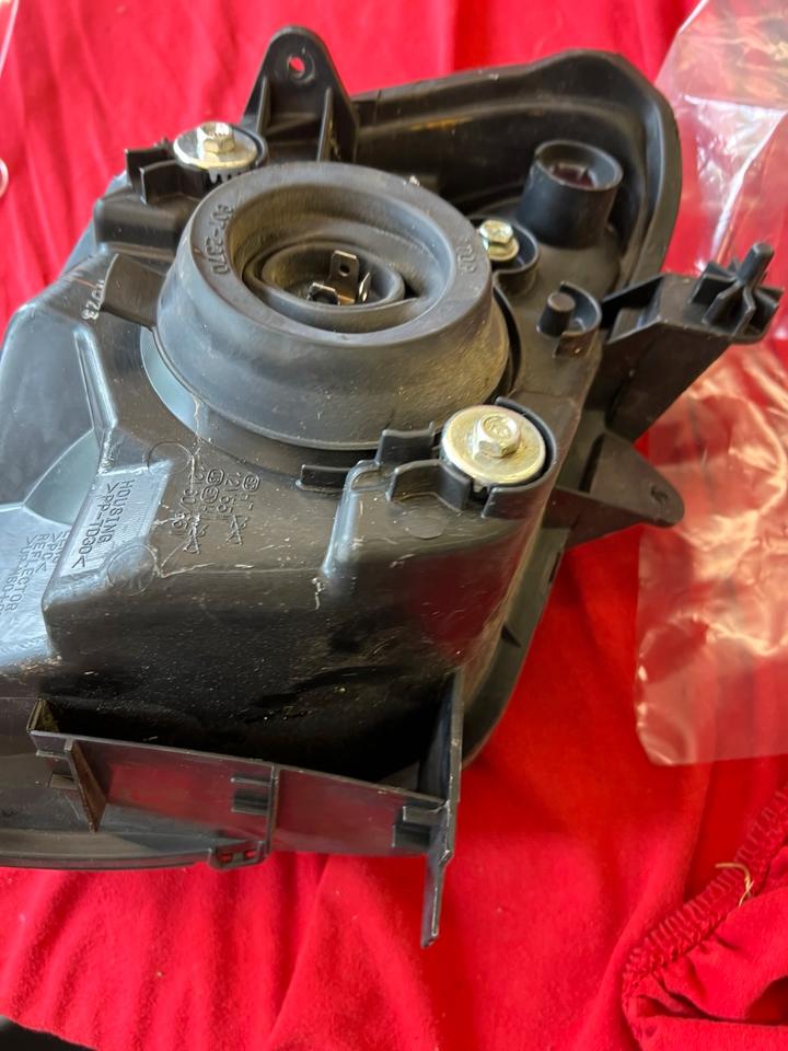 Suzuki AN 650 Burgmann Scheinwerfer links P3120L40€