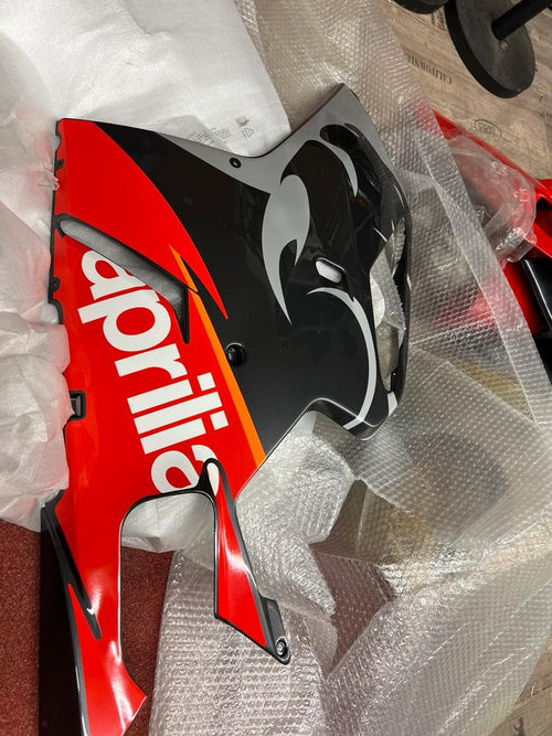 Aprilia RSV 1000 Verkleidung links neu dis106409 300€