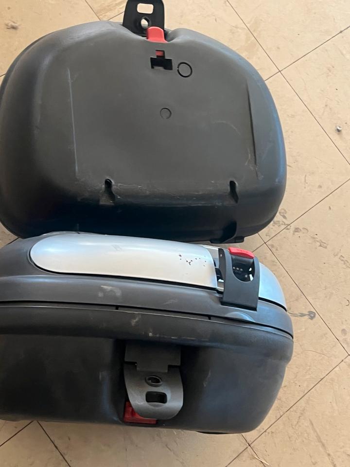 Givi Koffer Motorradkoffer groß keyless 100€ zusammen