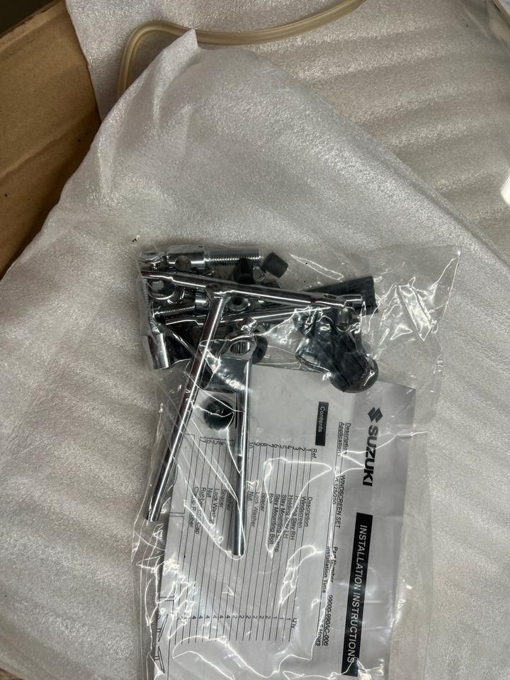Suzuki intruder VL 125 250 Windschild mit Halter 99000-990AC-006