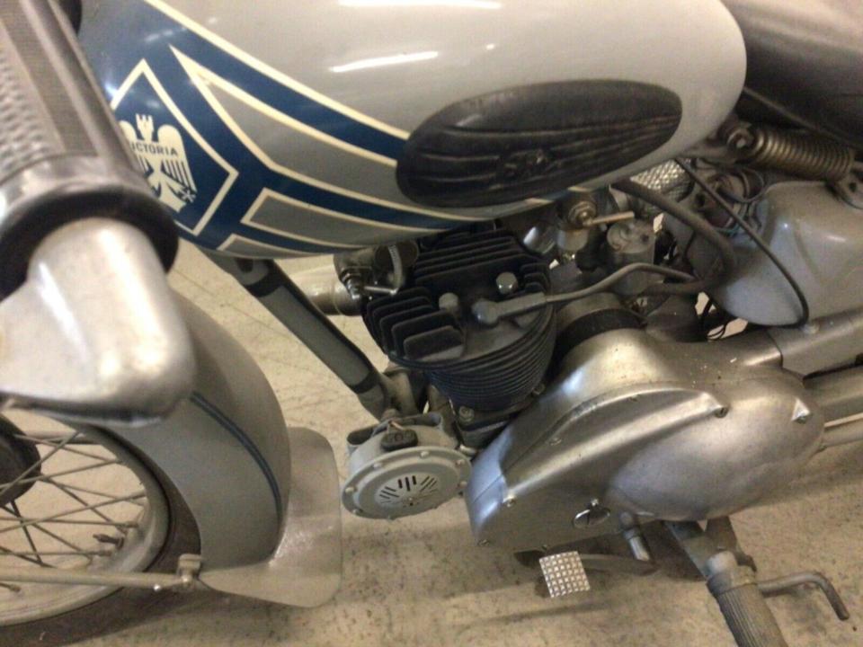 Victoria kr35 s 10000€
