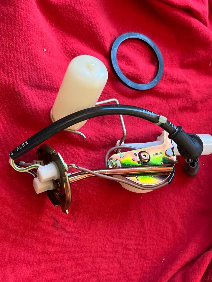 Vespa PX Benzinanzeige 218585 neu Orginal 40€