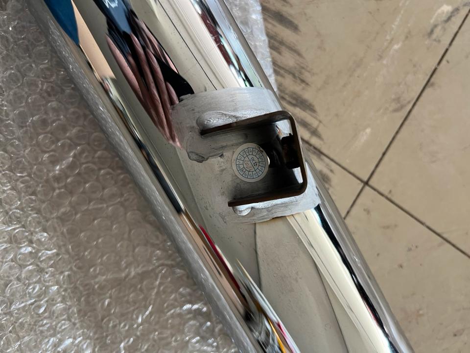 Triumph boneville speedmaster Auspuff links 70€