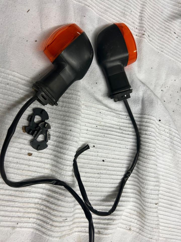 Blinker Yamaha r6 typ rj03 36€ zusammen