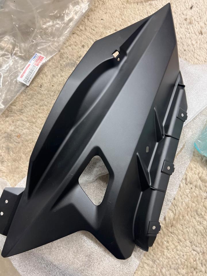 Yamaha YZF 125 Yamaha 5D7-F8351-00-PO Verkleidung neu 110€