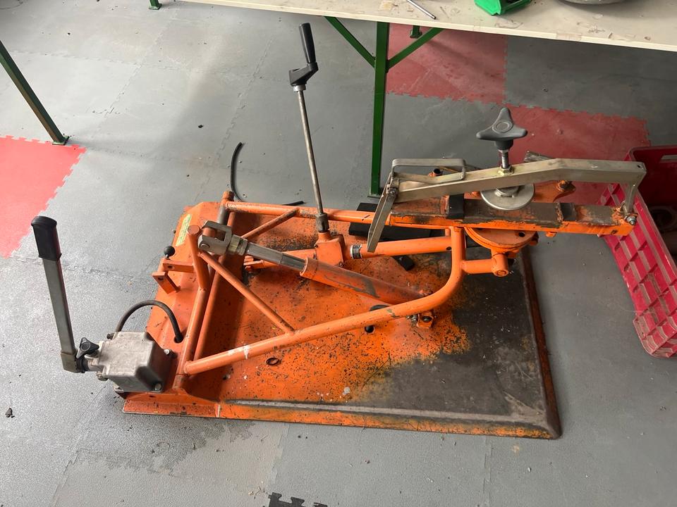 Vespa faro Basso vbb Hebebühne Orginal