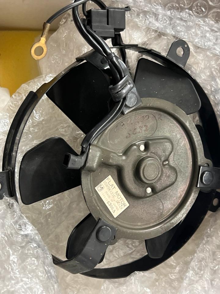 Honda cbr 900 sc 33 Lüfter Kühler 20€