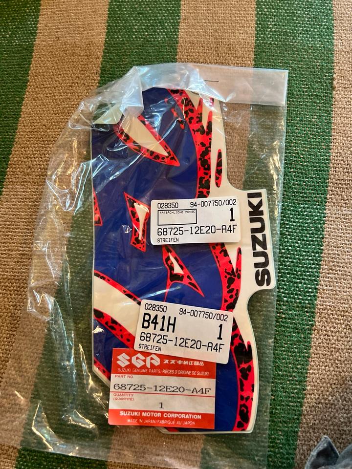 Suzuki dr 650 Aufkleber dekor 68725-12E20-A4F