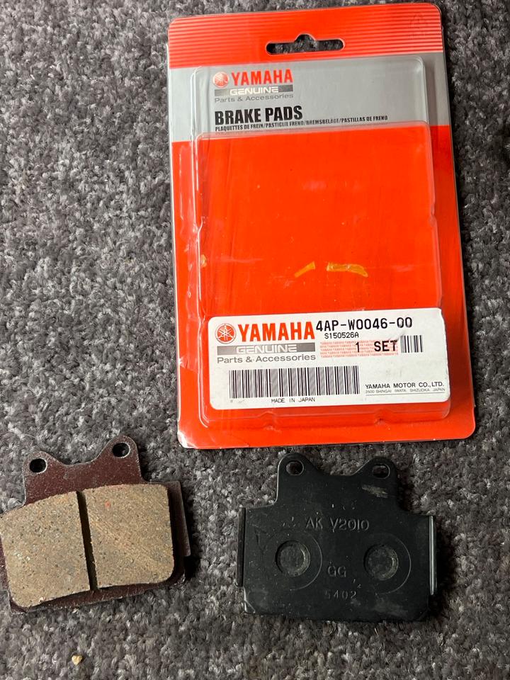 Yamaha RD 350 Bremsbeläge vorne 15€ 4AP-W0046-00