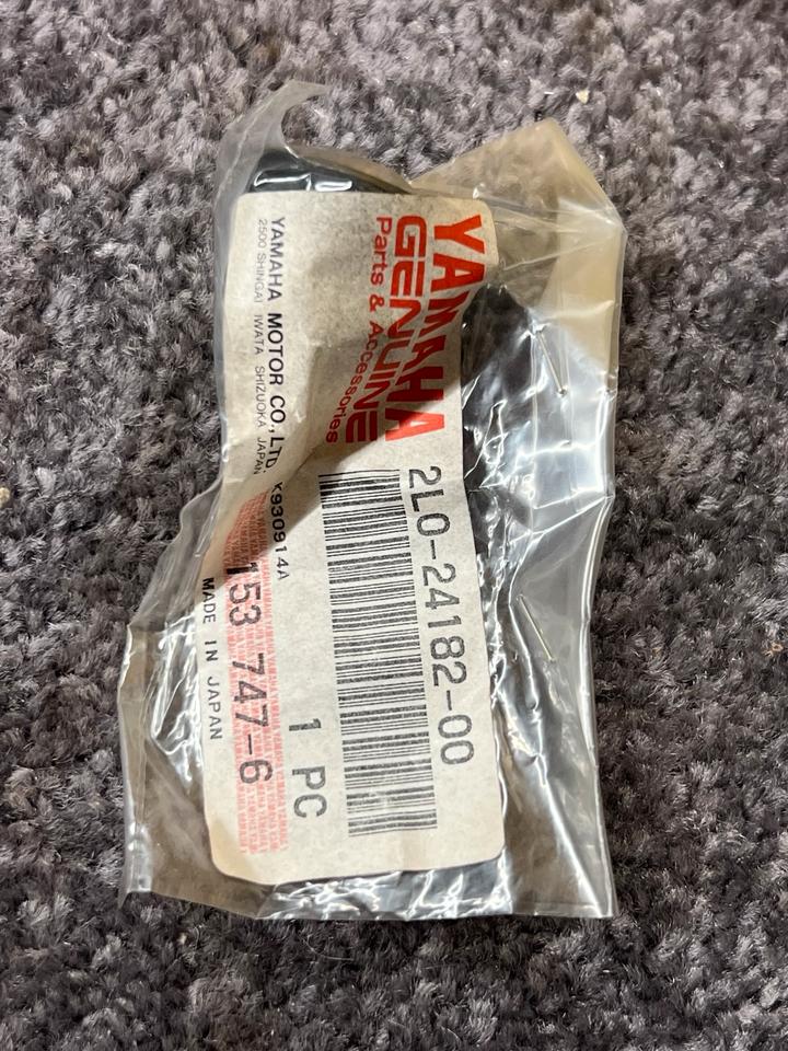 Yamaha xs 400 Gummi Tankauflage 2L0-24182-00 neu