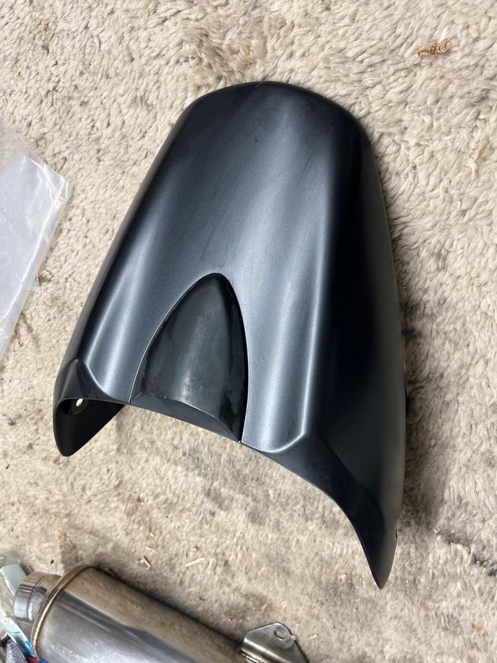 Ducati Monster 696 796 1100 soziusAbdeckung neu 593.3.098.1A