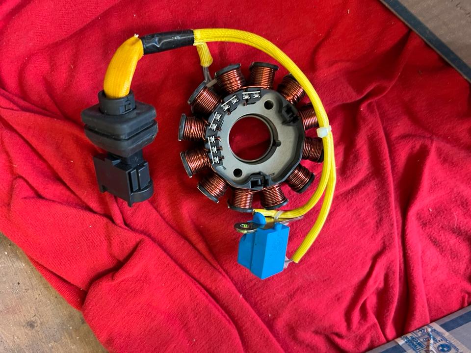 Piaggio Beverly 125 Hexagon Lichtmaschine stator 828135 neu