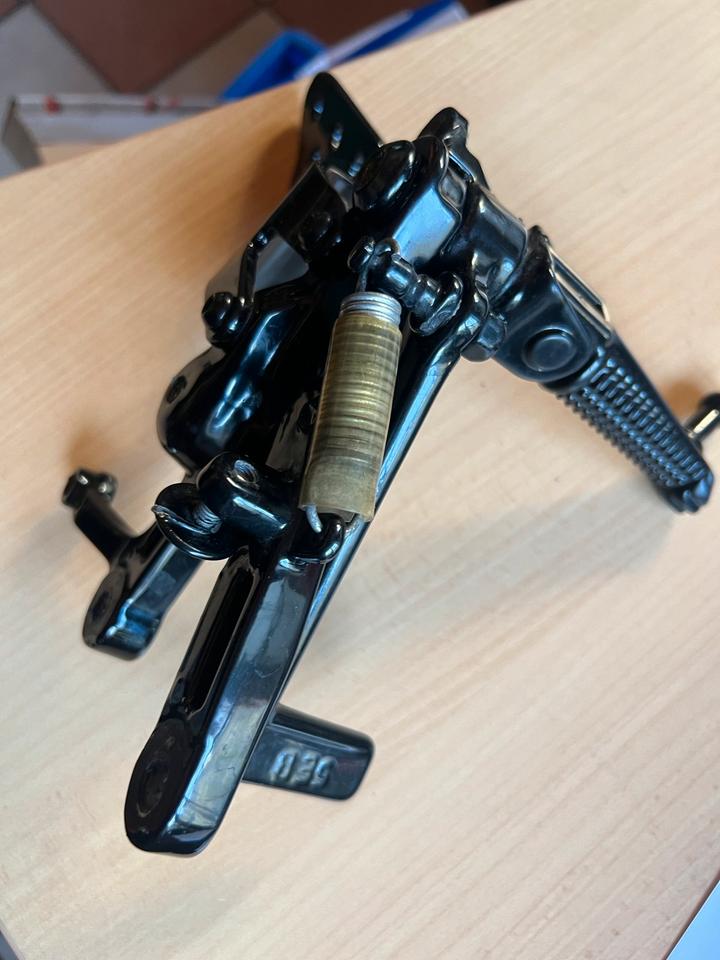 Fußrasten links mit Hebel Yamaha r6 typ rj03 65€