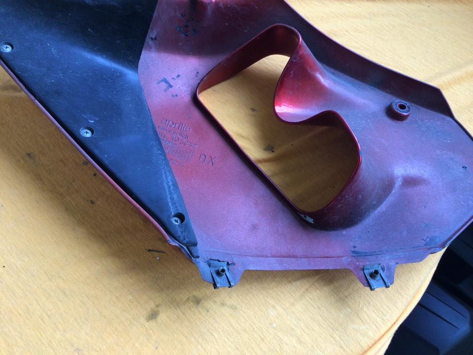 Aprilia Falco 1000 Verkleidung rechts vorne 66€