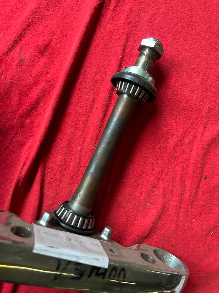 Suzuki VS 1400 Gabeljoch 51410-38B20-000