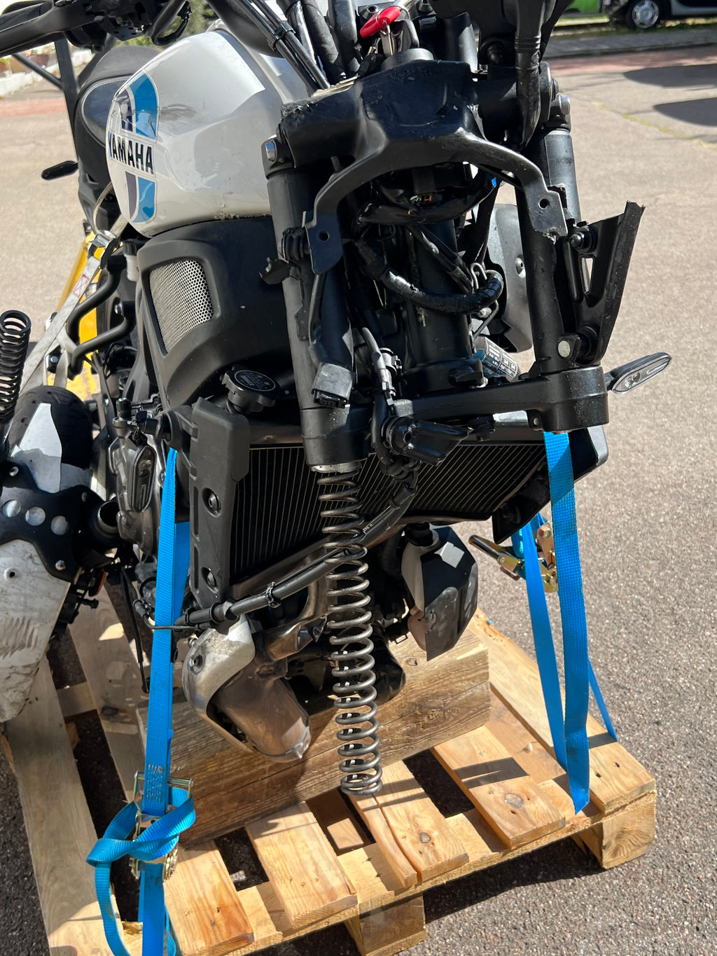 Yamaha XSR 700 Unfall von 2024 2500€