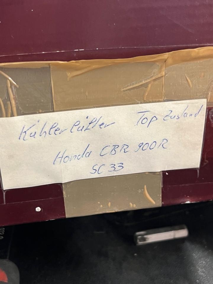 Honda cbr 900 sc 33 Lüfter Kühler 20€