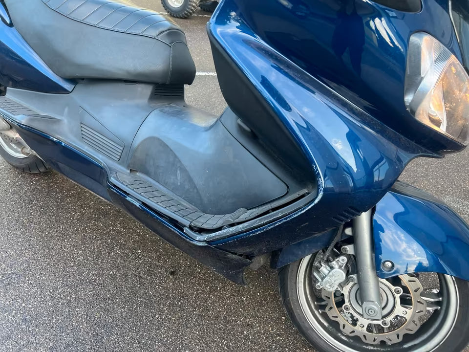 Suzuki Burgman AN 650