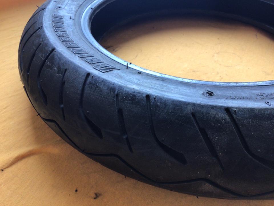 Reifen. Bridgestone 110/90-13 55 p neu 40€