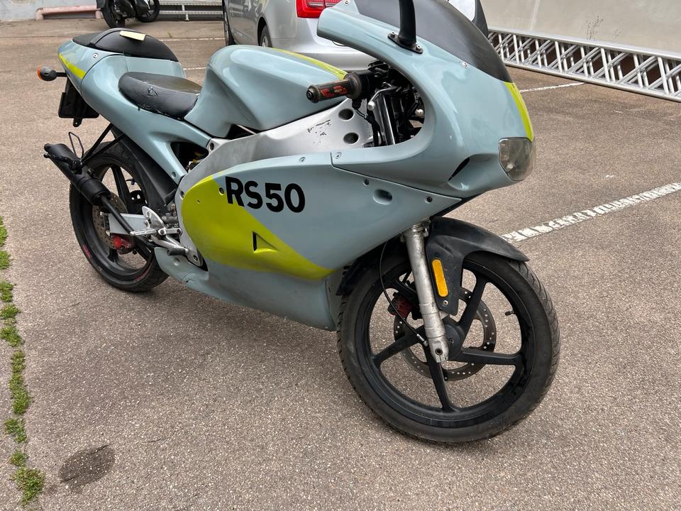 Aprilia RS 50 ideal für Bastler 900€