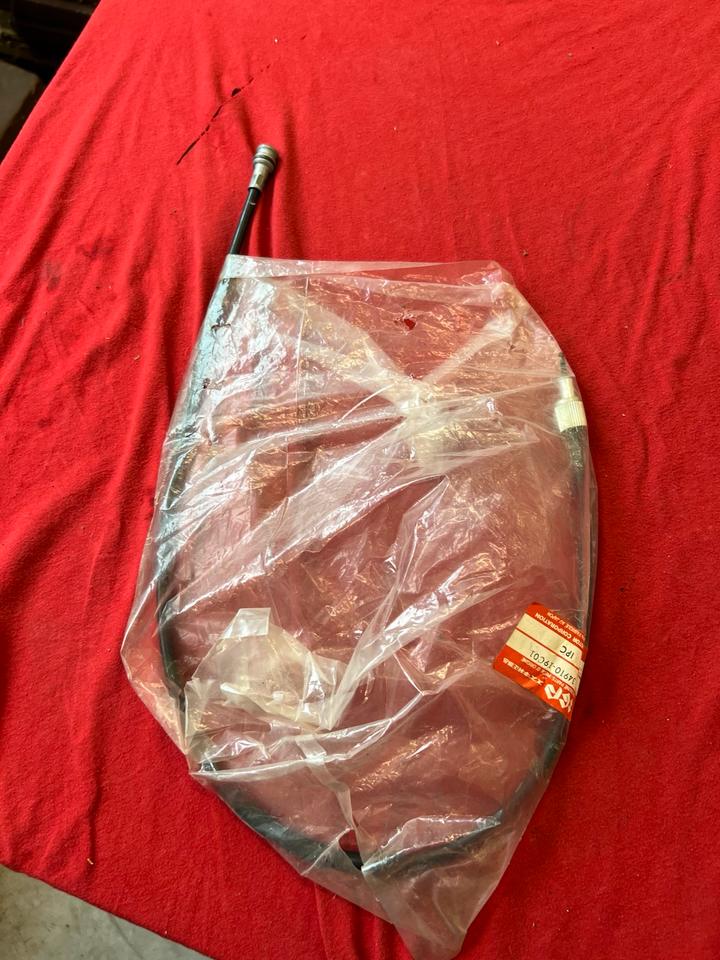 Suzuki gsxf 600 750 tachowelle 24910-19C01 neu 18€