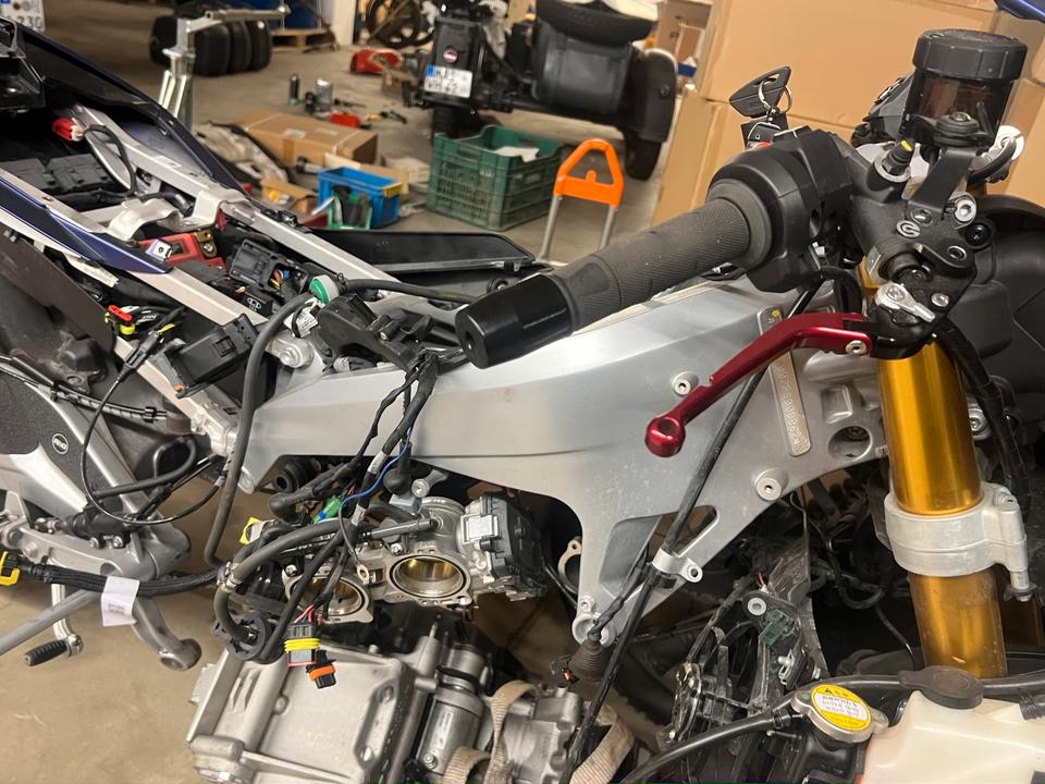 Aprilia RS 660 Rahmen mit Brief unfallfrei 2800€