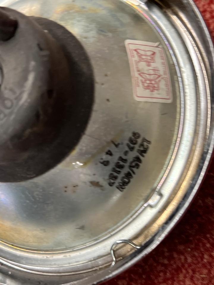 Suzuki GN 125 Scheinwerfer komplett Lampe 38€