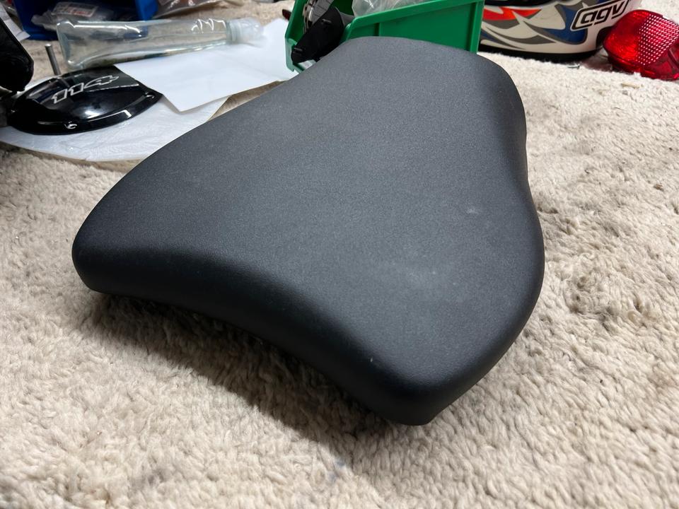 Suzuki TL 1000 R Sitz sitzkissen S02FA 60€