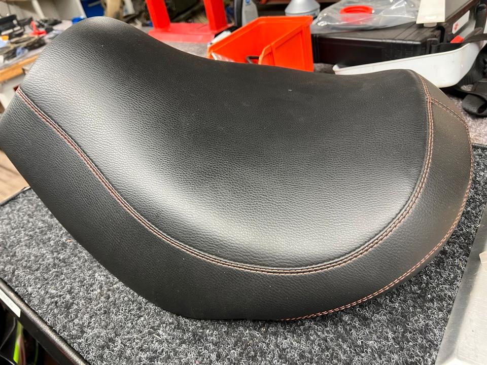 Triumph rocket Sitzbank Sitz 2301820