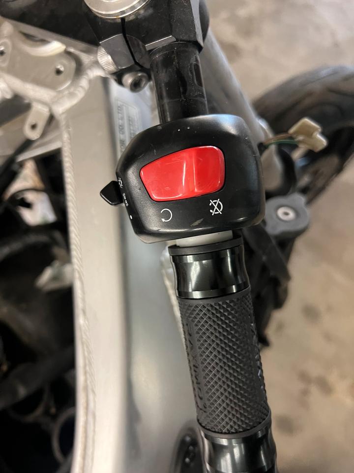 Lenkradschalter rechts Lichtschalter Yamaha r6 typ rj03 30€