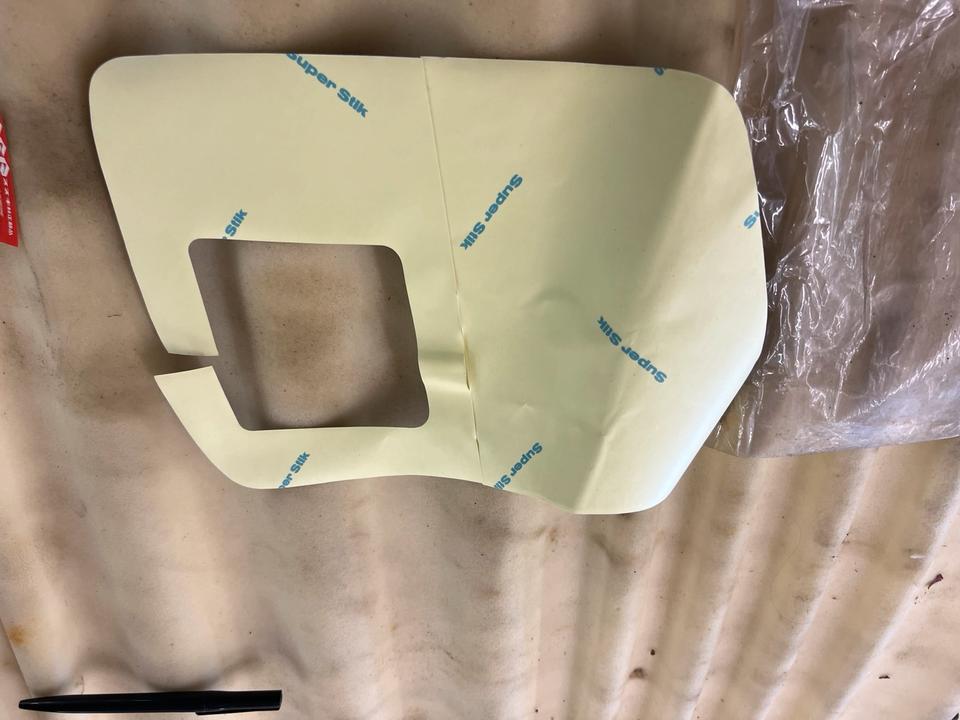 Suzuki DR 600 Aufkleber 68136-14A20-9PK seitendeckel