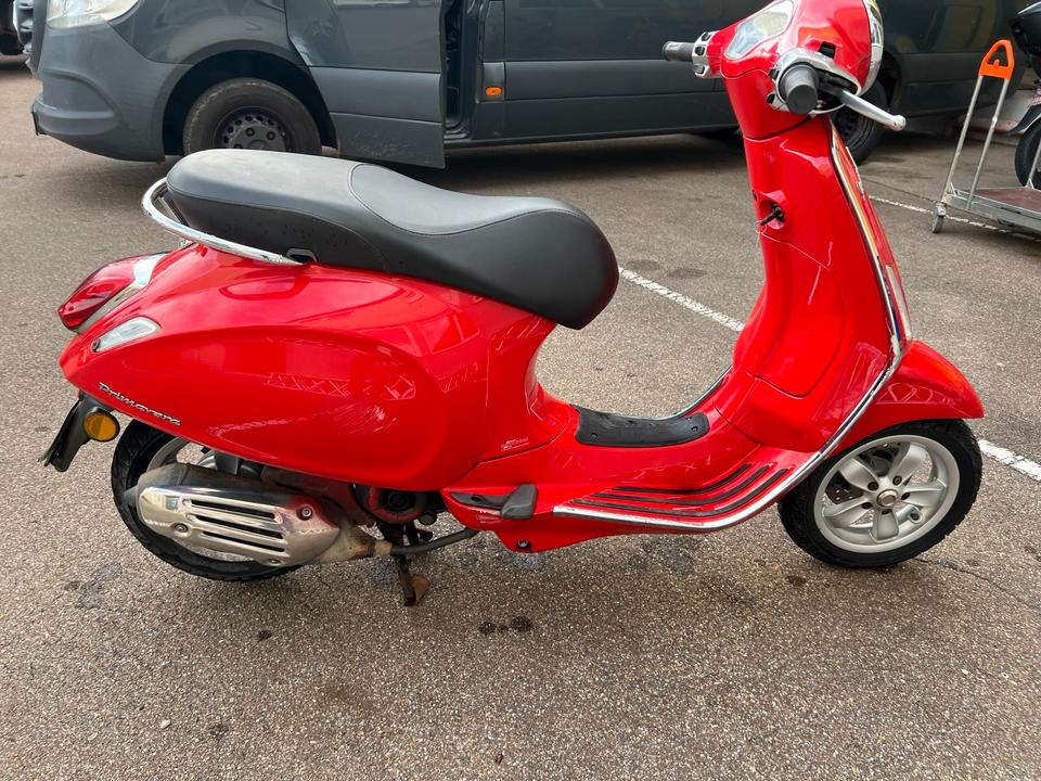 Vespa Primavera 50 von 2018 1650€