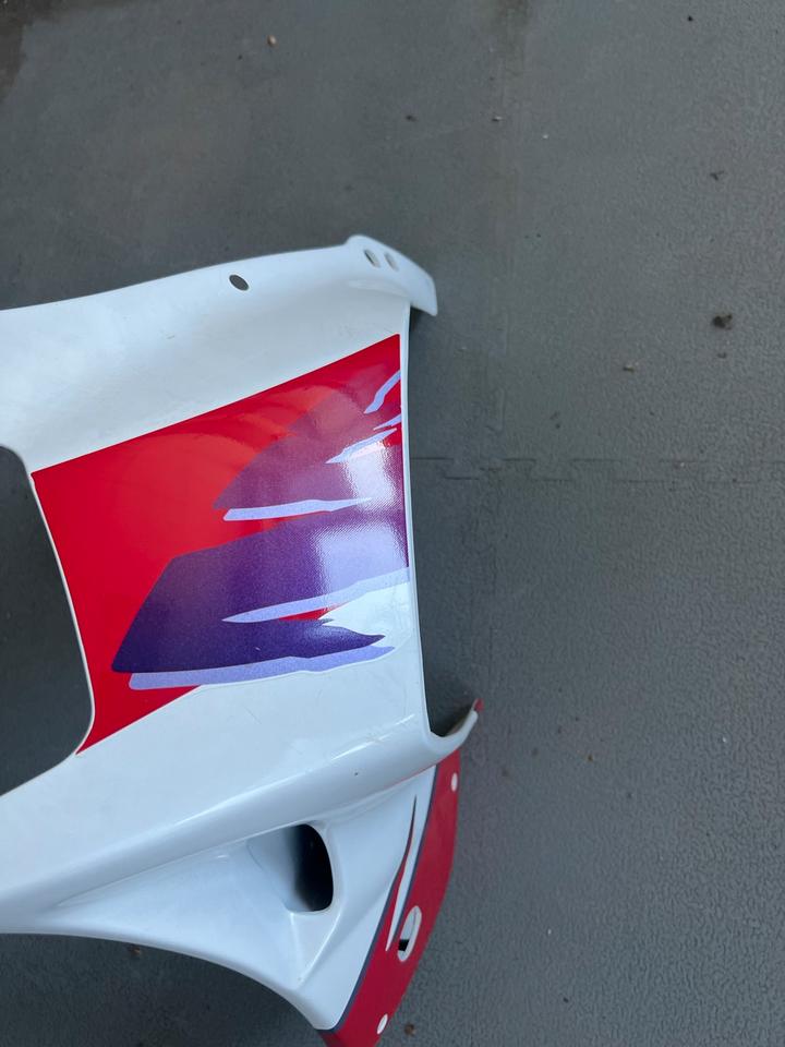 Suzuki GSXR 1100 W Kanzel Oberteil Verkleidung 94411-17E2