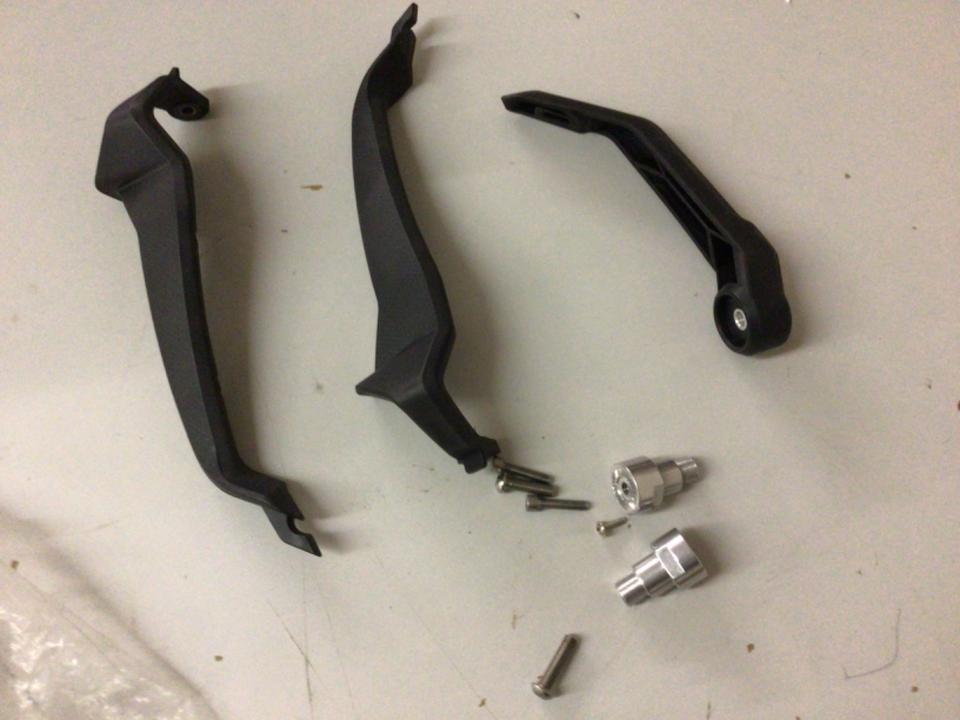 5D7F85F000P0 Yamaha MT 125 handhebelschützer Orginal 50€