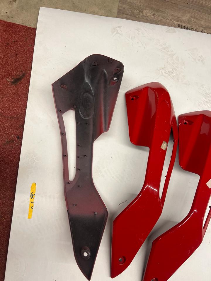 Moto Guzzi griso 1200 Verkleidungen links 978241 neu