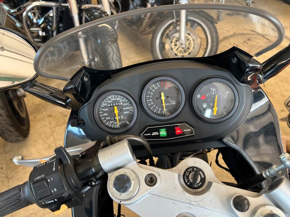 Suzuki GSXF 600 H - Kennzeichen fähig