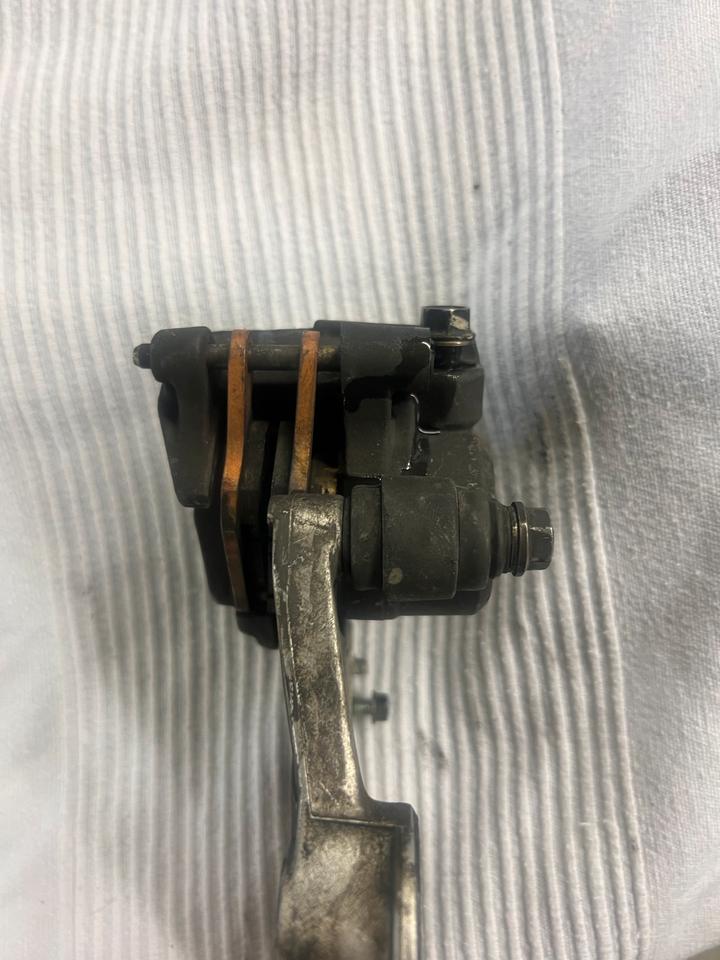 Honda cbr 900 sc 33 Bremssattel hinten bremszange hinten 50€