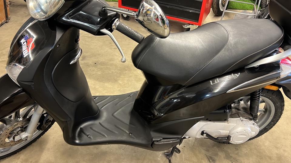 Yamaha FZ 8 2D1-21629 Yamaha FZ 8 Kennzeichen Halter Blinker 60€
