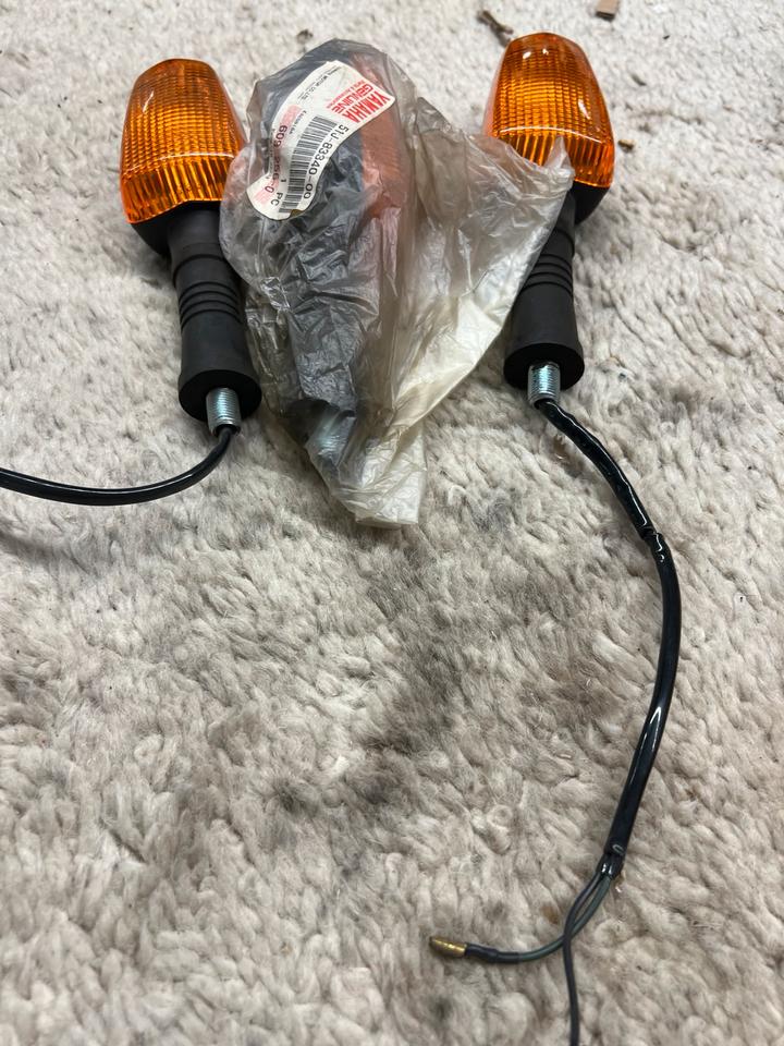 Yamaha xj 600 900 Blinker hinten 51J-83340-00 neu